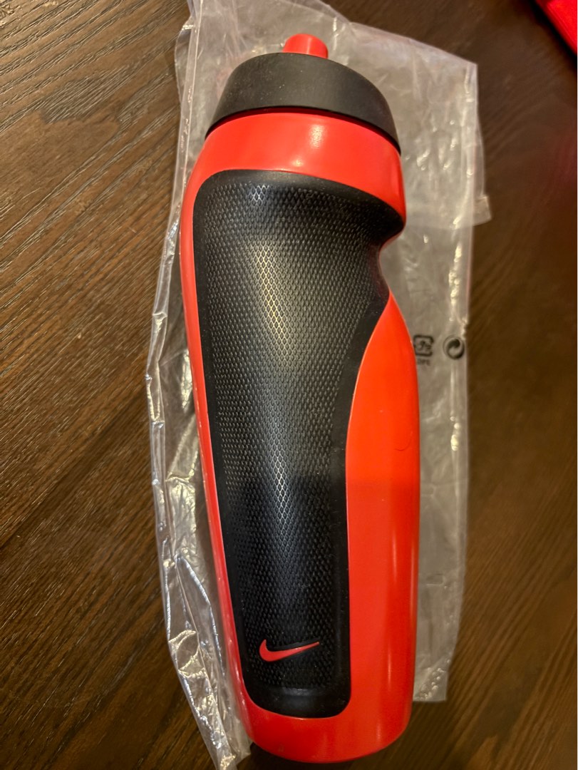 buy nike sipper