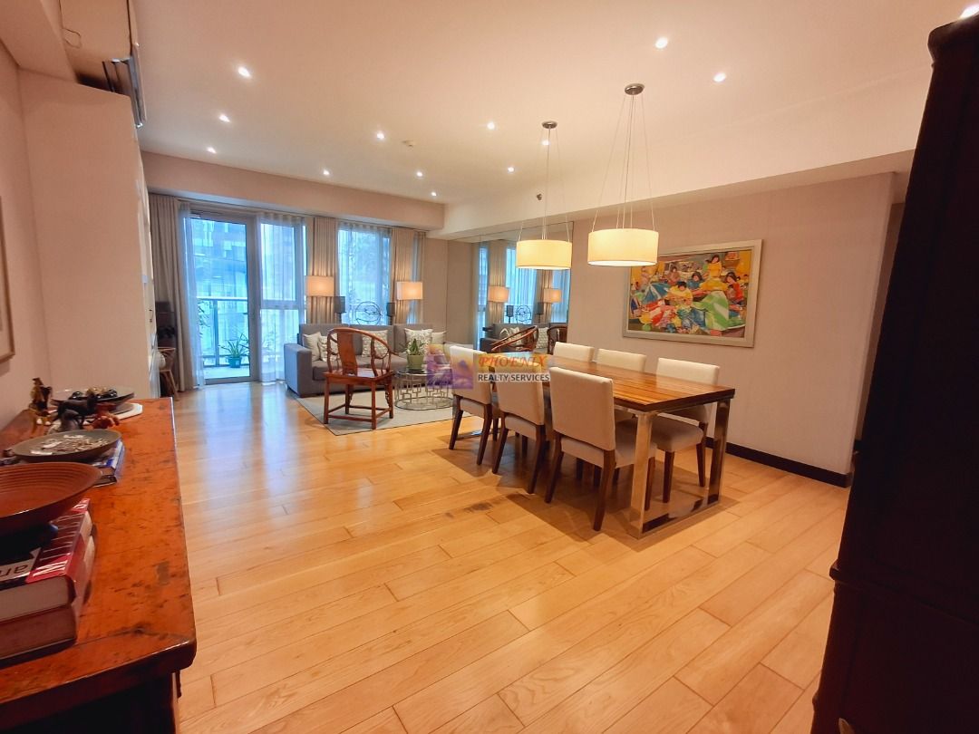 One Serendra West Tower (Category: Apartments & Condos) located in Taguig. Submitted by tesbahil2017 (Listing ID 1347746151, Image 2). Description: 🏢 For SALE: 2-Bedroom Condo Unit at One Serendra West Tower, BGC Taguig 🏢 🔥 Fully-Furnished | Spacious 160sqm | Ready for Occupancy 🔥 Unit Features: ✔️ 2 Bedrooms ✔️ 2 Bathrooms ✔️ 1 Powder Room ✔️ 1 Maids room ✔️ 2 Parking Slots ✔️ w/ Balcony 🔥 Price: Php 66,000,000.00 🔥 Conveniently Located Ne