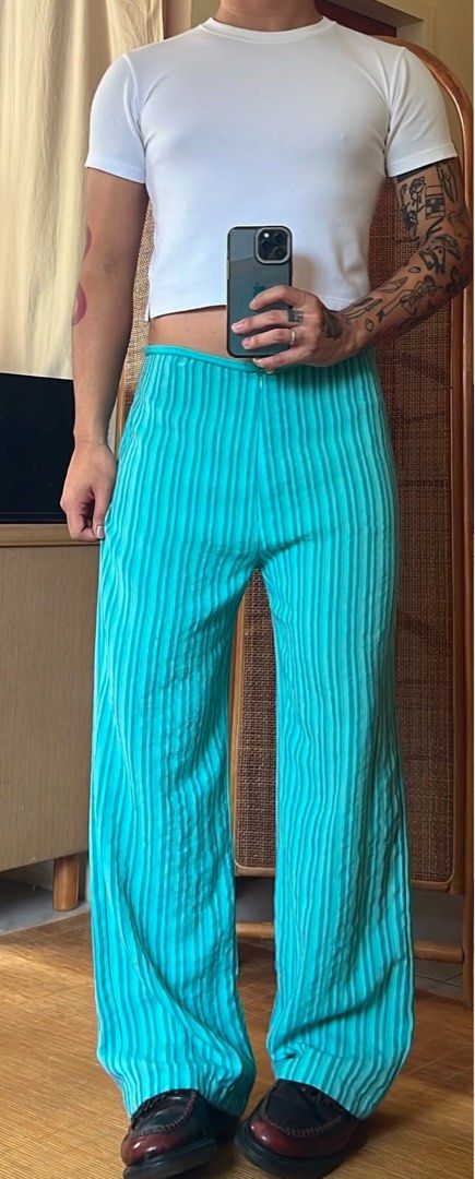 Pinstriped Aqua Linen Blended Presko Pants (Category: Other Bottoms) located in Quezon City. Submitted by thriftbythebay (Listing ID 1347767371, Image 1). Description: - Fits M-L - Waist 32’ - Length 42’ - Not an elastic waistband - Fave but doesn’t fit me 😭😭😭 tags: vin the line, the velour, shop florice, wear classica, from the archives, alasdos, wear kahel, modern playground, thrifted, vintage, ukay.
