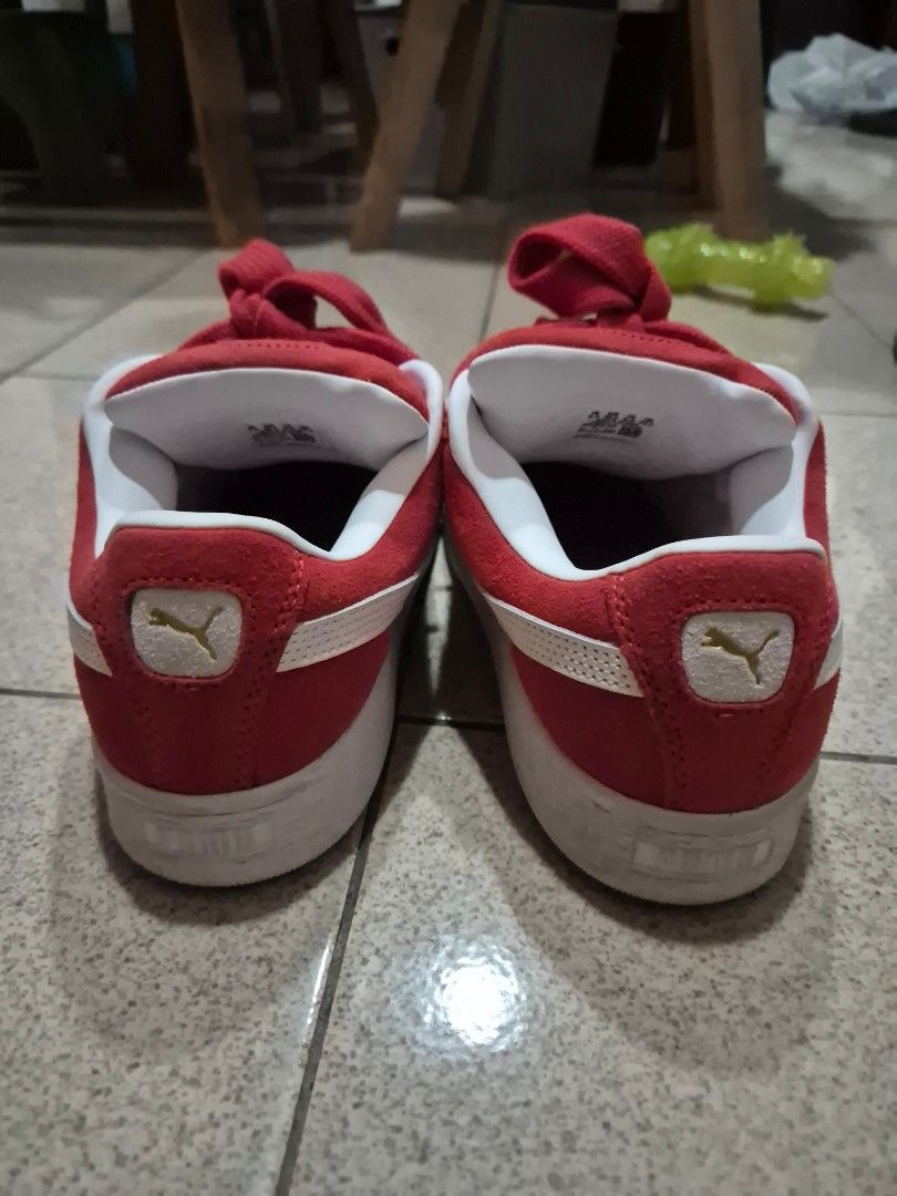 Puma Suede XL (Category: Sneakers) located in Makati City. Submitted by danieracaza (Listing ID 1347726117, Image 2). Description: Used once rfs: doesnt match my outfits purchased for 2,200 during during an 11.11 sale on Puma's official 🍊 app store size: US 6.5 mens / US 8 womens loc: Makati.