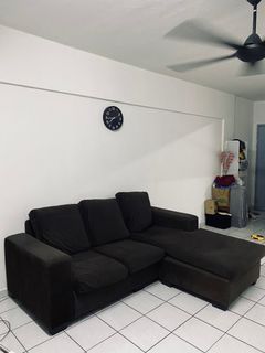 (Category: ) located in . Submitted by wardrobebiru (Listing ID 1347814285, Image 1). Description: .