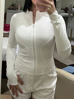 (Category: ) located in . Submitted by closet.fix (Listing ID 1347814811, Image 1). Description: .