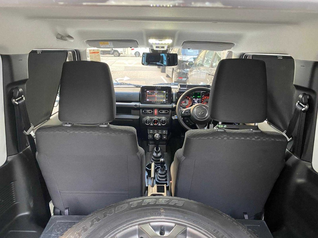 Suzuki Jimny JB74W Manual62863126189954114