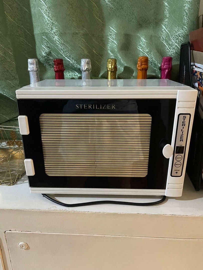 UV Sterilizer/ Disinfectant Machine (Category: Other Home Appliances) located in Manila. Submitted by fashfab (Listing ID 1347672126, Image 1). Description: .