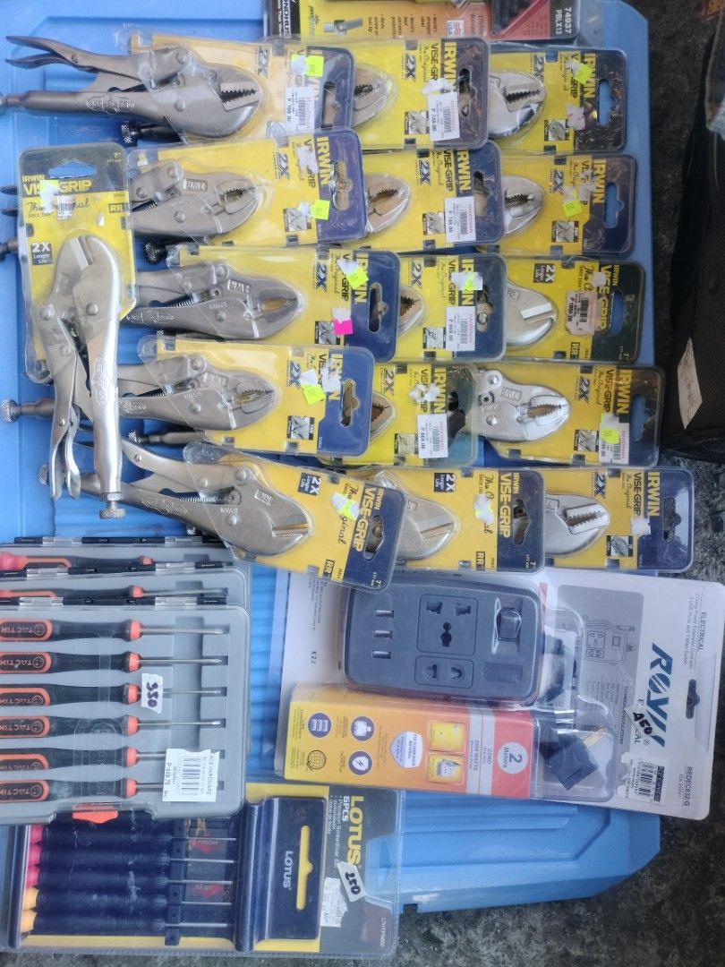 Vise grip (Category: Construction Tools & Equipment) located in Paranaque City. Submitted by maykol_ (Listing ID 1347760363, Image 2). Description: •Original Items •Open for take all •Loc: San Francisco, General Trias, Cavite.