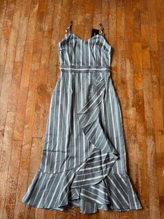 (Category: ) located in . Submitted by herwardrobemakeover (Listing ID 1347781981, Image 1). Description: .