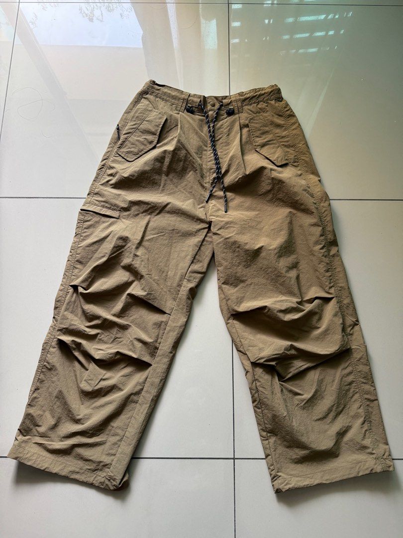 Aegis Parachute pants (Category: Joggers) located in Kuala Lumpur. Submitted by aojm00 (Listing ID 1347866343, Image 1). Description: Selling this cuz it’s too long for me Never worn before S size(refer to last photo for measurements) retails for RM189.