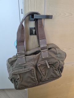 （分類：）位於 。 由 scott94907 提交（商品編號 1347858957，圖片 1）。簡介： 。