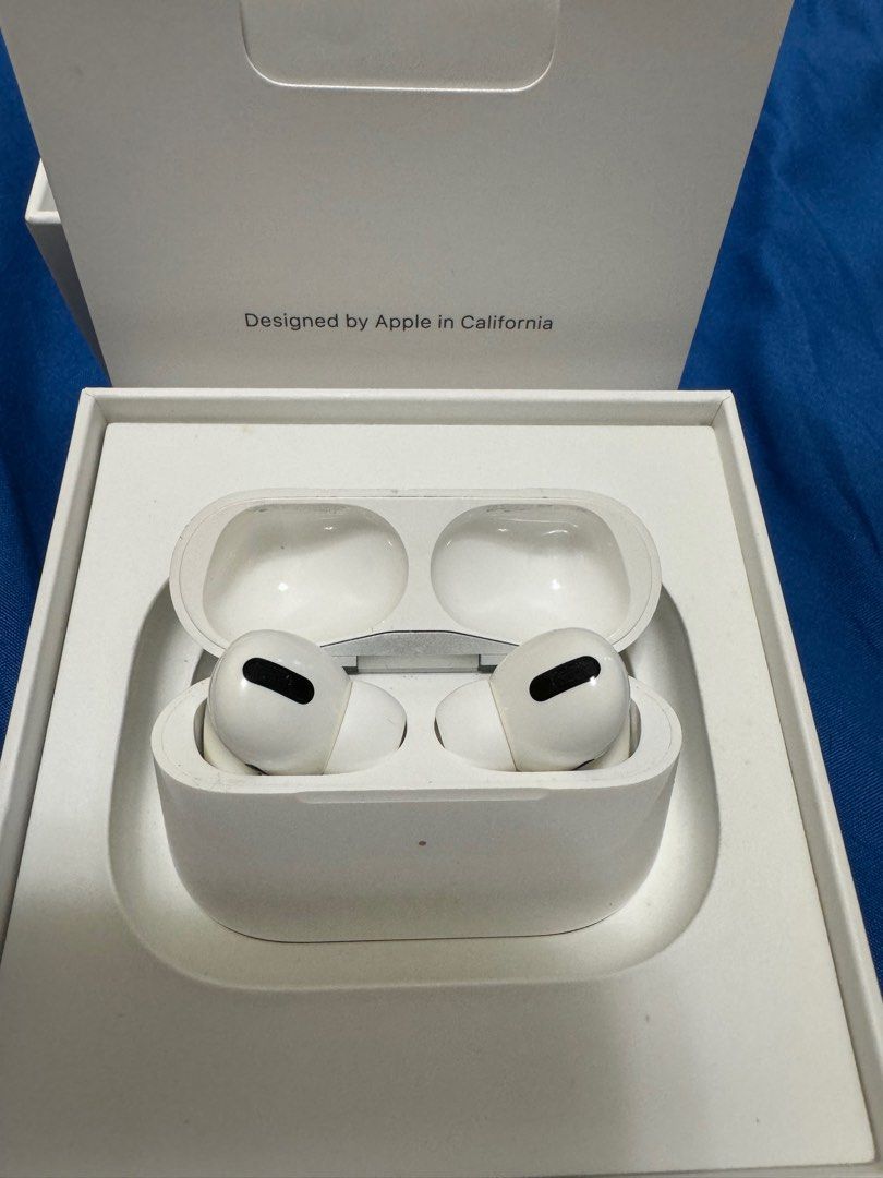 AirPods Pro 1代右耳+充電倉, 耳機及錄音音訊設備, 耳機在旋轉拍賣