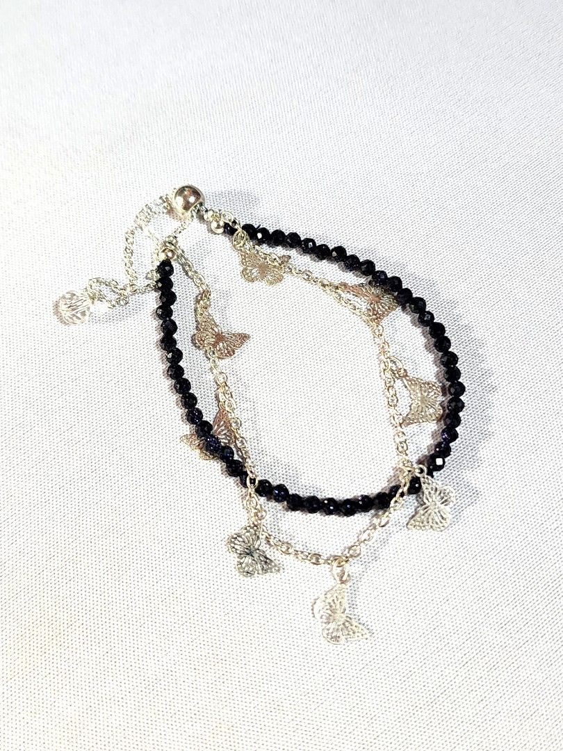 Assorted Bracelets (Category: Bracelets) located in Singapore. Submitted by shiioo (Listing ID 1348009614, Image 4). Description: 🔥 $8 per bracelet 🔥 Only 1 available for each type ‼️ No resizing service MIX AND MATCH ✨️ 1 for $8 3 for $23 5 for $37 Brown Pearl Beads with Black Faceted Chalcedony (image #2): - Approx. 2 mm bead size - Est. 18 cm wrist size - OT clasp Double-Rounded Garnet with Clear Quartz (image #3): - Approx. 2 mm bead size -