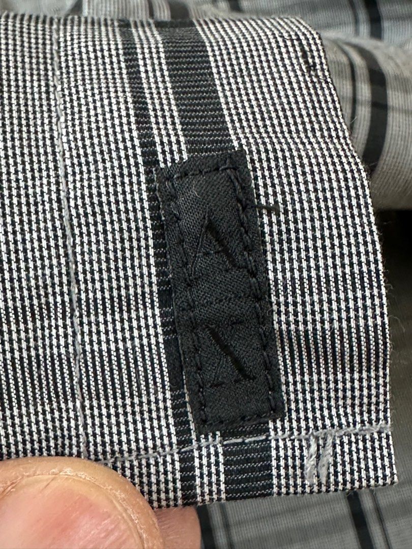 Authentic Armani Exchange Long Sleeves Checkered Gray Medium (Category: Formal Shirts) located in Pasig City. Submitted by mrdecluttering_ph (Listing ID 1347851602, Image 3). Description: Authentic Armani Exchange Long Sleeves Gray Checkered Dimensions: width 46cm length 74cm Medium Slim Fit Rfs decluttering Negotiable Delivery fee c/o buyer.