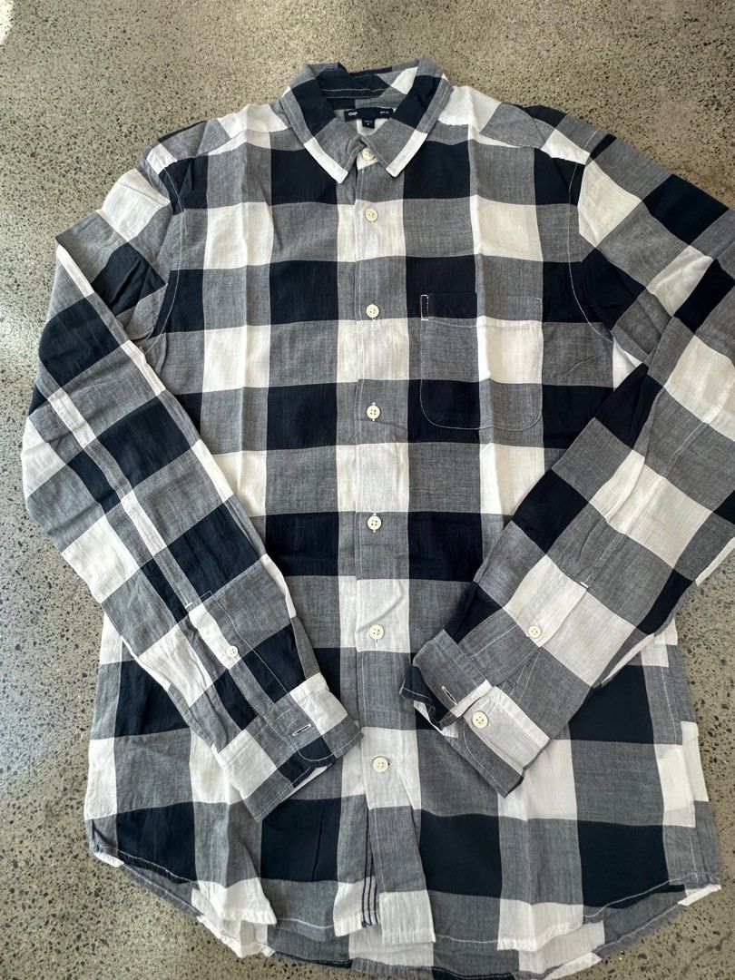 Authentic GAP long sleeves checkered blue Small (Category: Formal Shirts) located in Pasig City. Submitted by mrdecluttering_ph (Listing ID 1347851290, Image 1). Description: Authentic GAP Long Sleeves Blue Checkered Dimensions: width 50cm length 73cm Small Slim Fit Rfs decluttering Negotiable Delivery fee c/o buyer.