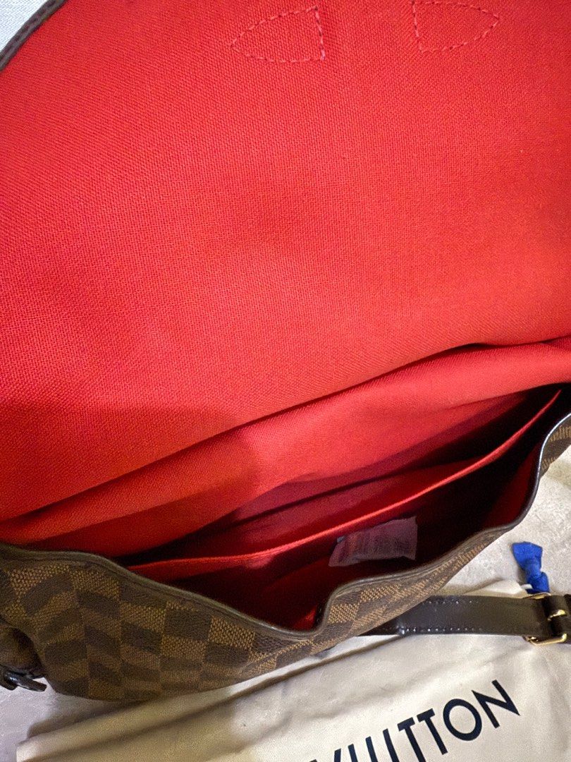 Authentic LV Saumur 30 (Category: Luxury Bags & Wallets) located in Manila. Submitted by red08_2022 (Listing ID 1347896255, Image 3). Description: .