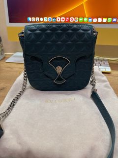 （分類：）位於 。 由 joyccceeeeee 提交（商品編號 1347983729，圖片 1）。簡介： 。