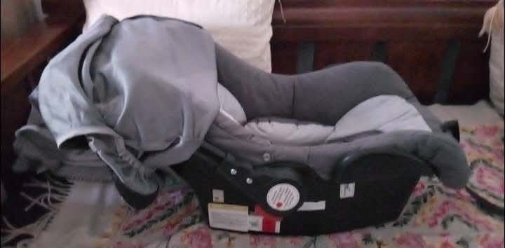 Car Seat (Category: Car Seats) located in Muntinlupa City. Submitted by ashley.18 (Listing ID 1347895786, Image 2). Description: .