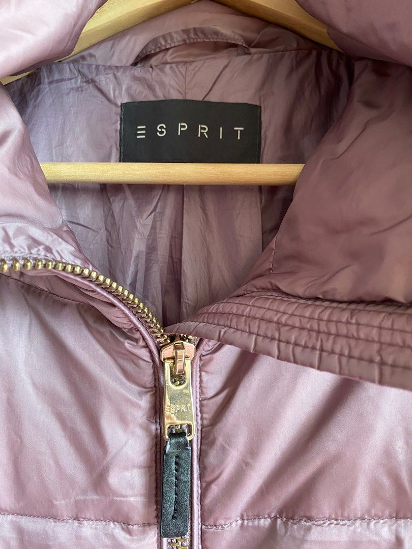 Esprit Jacket (Category: Coats, Jackets and Outerwear) located in Singapore. Submitted by trinketbox (Listing ID 1347876014, Image 2). Description: Tagged S but fits up to M. There is bluish stain (see 4th photo) at the bottom (ironically I found it after dry cleaning). Selling as it’s abit tight on me now..