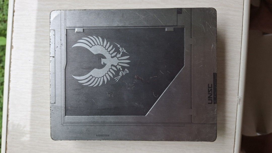 HALO GUARDIANS LIMITED EDITION (Category: Xbox) located in Roxas City. Submitted by secondhand_splendor (Listing ID 1347989902, Image 2). Description: As is po untested, pero wala namang visible scratches yung disk, may lp pa. LBC COP DOOR TO DOOR (GCASH PAYMENT).