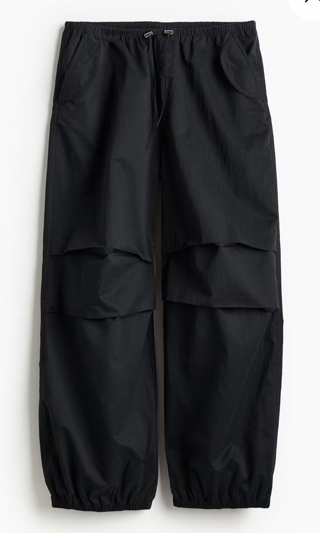 HM Parachute Trousers (Category: Other Bottoms) located in Manila. Submitted by declutterbydl (Listing ID 1347876966, Image 2). Description: Used it once. Bought it for 1490. Realized I got the wrong size. No issue. Good as New. Color rate is 10/10. .