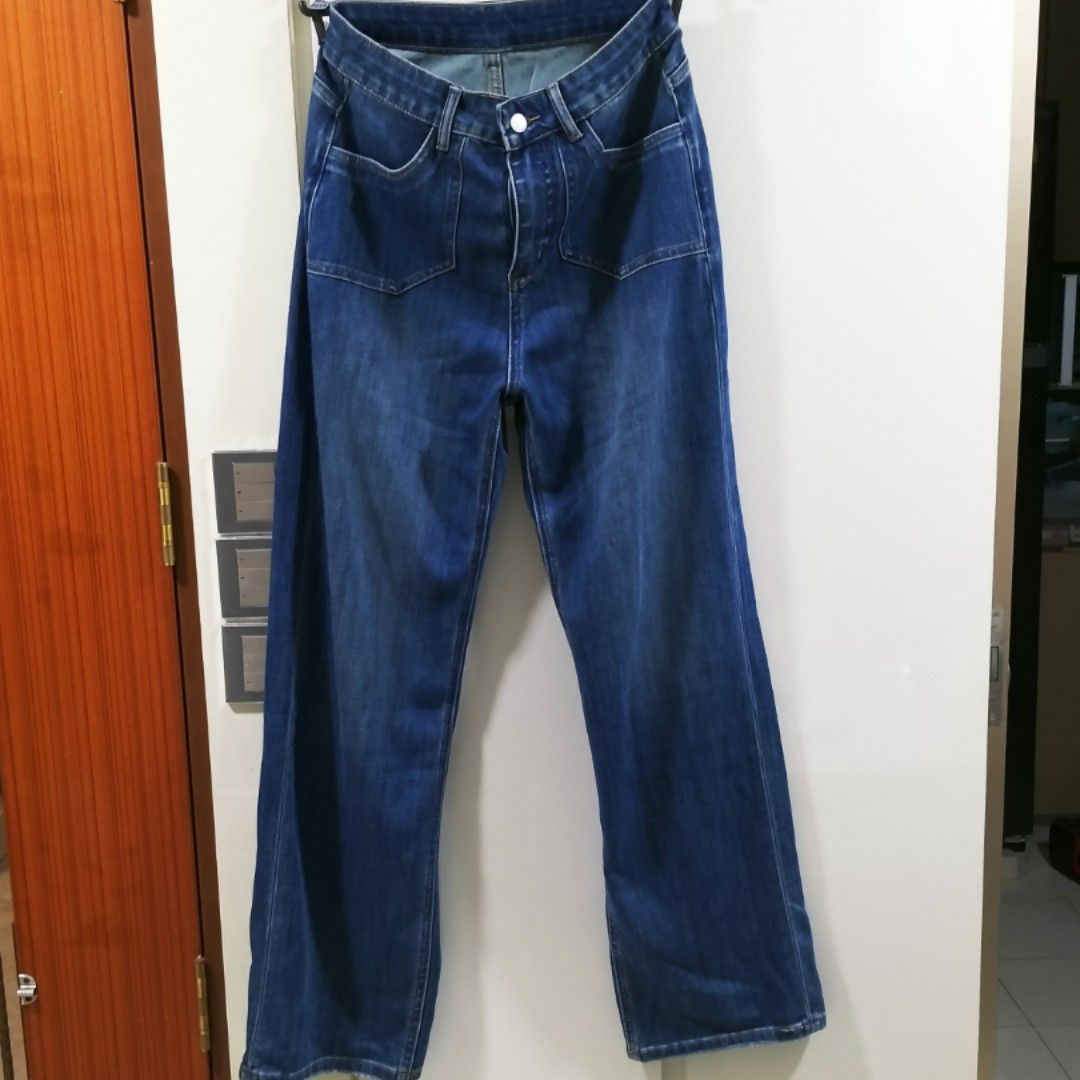 Jeans (Category: Jeans & Leggings) located in Singapore. Submitted by galaxytrend (Listing ID 1347921364, Image 3). Description: ladies jeans waist line 26 inches suitable for tall height.