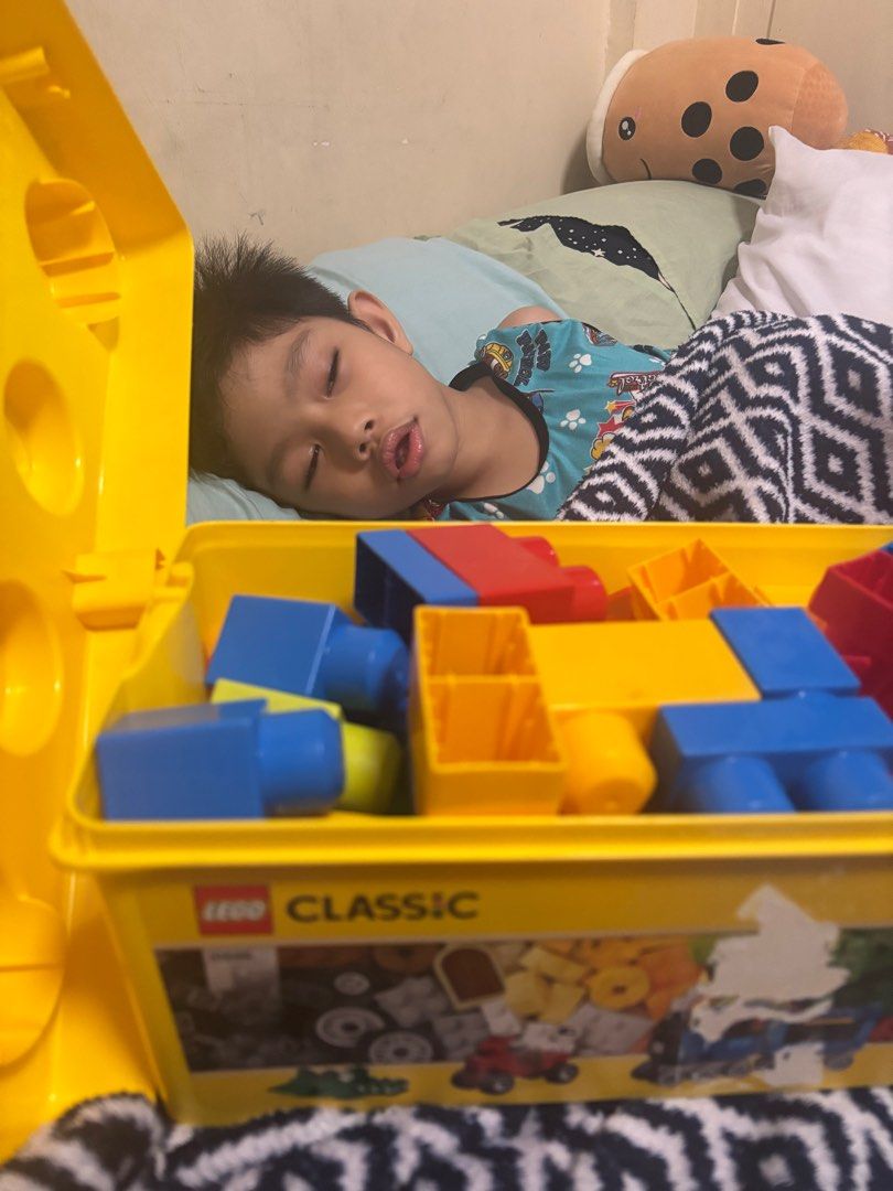 Lego Big Blocks original (Category: Lego & Building Sets) located in Manila. Submitted by bright_lamb (Listing ID 1347942202, Image 2). Description: .