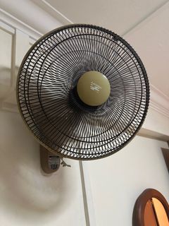(Category: ) located in . Submitted by alexneock (Listing ID 1347968403, Image 1). Description: .