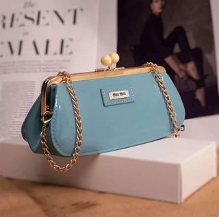 (Kategori: ) berada di . Dikirim oleh belle-boutique (ID iklan 1347862517, Gambar 1). Deskripsi: .