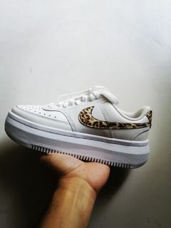(Category: ) located in . Submitted by sneakzone (Listing ID 1347874916, Image 1). Description: .