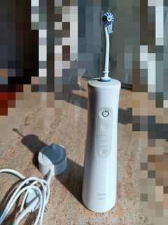 Oral B Aquacare Pro Expert 水牙線62939562948227110