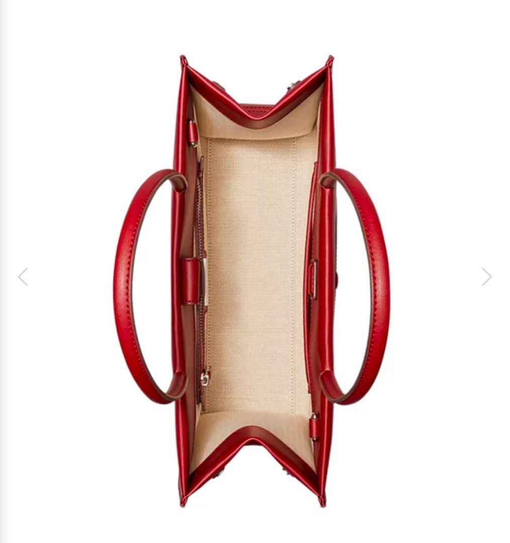 💯ORIGINAL TORY BURCH BIO ELLA SMALL TOTE (Category: Luxury Bags & Wallets) located in Quezon City. Submitted by ashongsstore (Listing ID 1347851275, Image 2). Description: An iconic Tory Burch style since 2008, the Ella tote has been reimagined in an innovative leather alternative that is durable and fade-resistant. Manufactured in Italy, the accessory is engineered with non-GMO plant protein grown in North America, and developed in partnership 