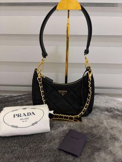 (Category: ) located in . Submitted by Le.Pattie.Luxe (Listing ID 1347857796, Image 1). Description: .