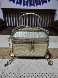 (Kategori: ) berada di . Dikirim oleh myu_luxury (ID iklan 1347917907, Gambar 1). Deskripsi: .