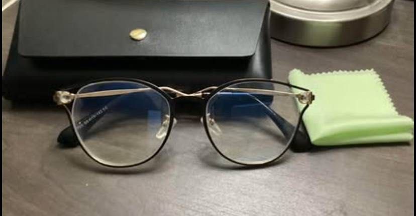 Rhinestone Decor Anti-Blue Light Eyeglasses Black (Category: Sunglasses & Eyewear) located in Caloocan City. Submitted by mrtnzrob (Listing ID 1347954271, Image 1). Description: dm for inquiries or for more pics.