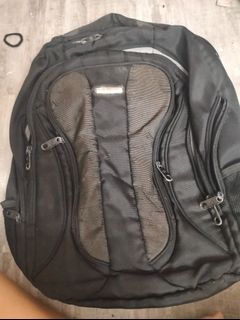 (Category: ) located in . Submitted by selahs-closet (Listing ID 1347950361, Image 1). Description: .