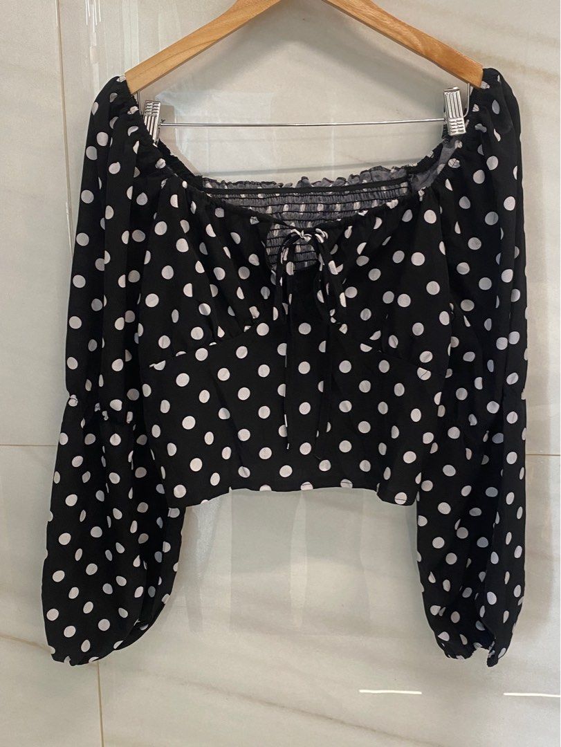 Shein Polka Dots Plus Size Cropped Blouse (Category: Longsleeves) located in Manila. Submitted by declutterwithme08 (Listing ID 1347975612, Image 2). Description: - fits XL Helping Tags: Zara Mango Forever 21 H&M Uniqlo Bershka Stradivarius COS Harlan and Holden Urban Revivo Dorothy Perkins .