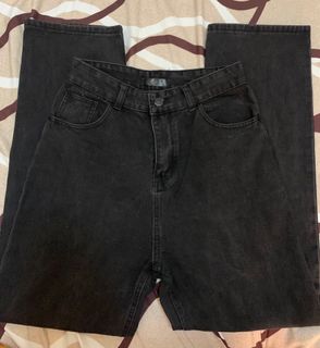 (Category: ) located in . Submitted by ririmss (Listing ID 1346227276, Image 1). Description: .