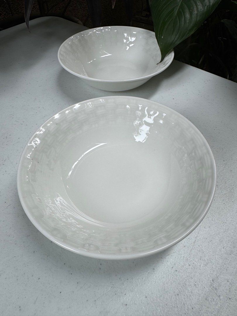 Two pieces Aynsley basket weave bowls (Category: Dinnerware & Cutlery) located in Davao. Submitted by parteawares2 (Listing ID 1347869935, Image 3). Description: Two pieces Aynsley basket weave pattern bone china made in England bowls .
