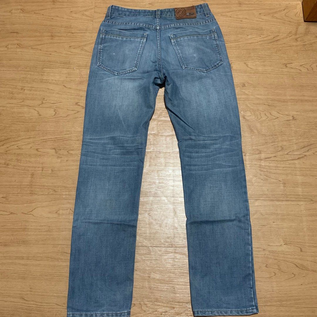 Vintage Jeep Denim Jeans (Category: Jeans) located in Iriga City. Submitted by rewear_r3volution (Listing ID 1347886471, Image 1). Description: Size 31 Lenght 40.