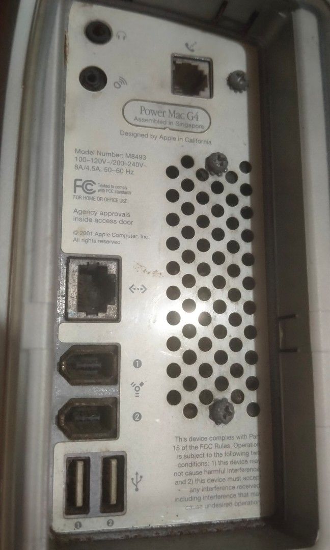 Vintage Power Mac G4 (933 MHz) (Category: Desktops) located in Pasay City. Submitted by silentbear_c00b58 (Listing ID 1347886157, Image 3). Description: Vintage Power Mac G4 (933 MHz) - As Is / For Mac Collectors Price: ₱3,500 (or best offer) Selling my Power Mac G4 (Model M8493) from 2001, perfect for Mac collectors or anyone looking for a piece of Apple history. This vintage Mac is sold as is, as I have not tested it recently. Specs: Processor: