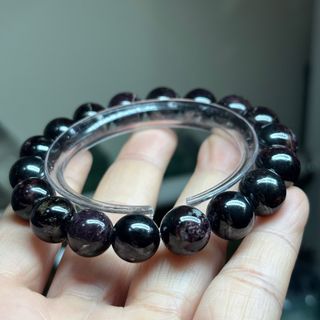 買賣女裝飾物及配件 買賣女裝飾物及配件