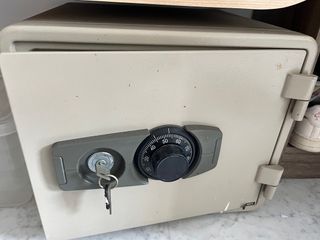 (Category: ) located in . Submitted by aaa187 (Listing ID 1348036424, Image 1). Description: .