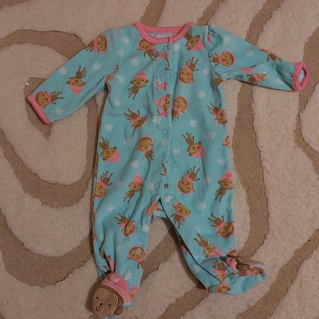 Baby 0-3 months Jumpsuit (Category: Babies & Kids Fashion) located in Subic. Submitted by gabbisaur (Listing ID 1348025148, Image 1). Description: .