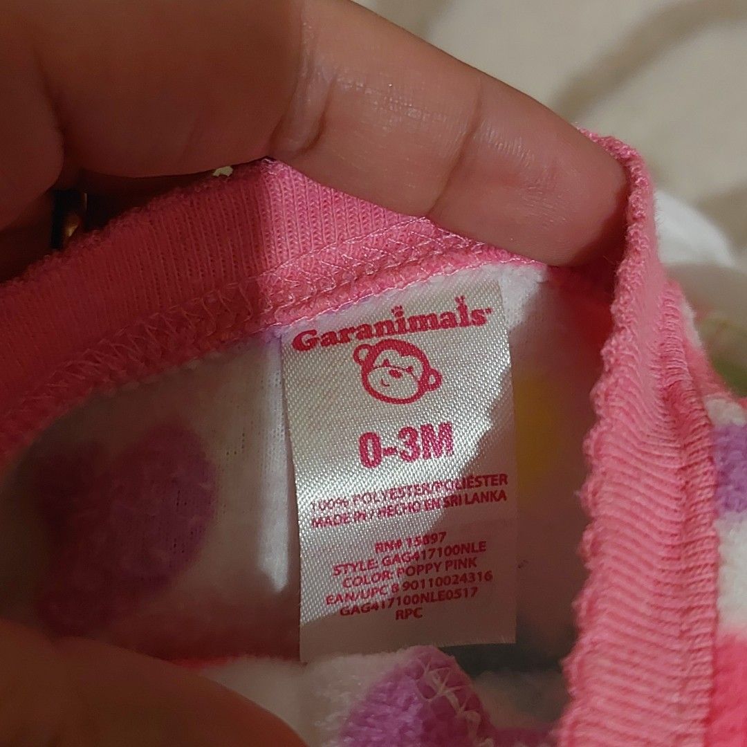 Baby 0-3 months Jumpsuit (Category: Babies & Kids Fashion) located in Subic. Submitted by gabbisaur (Listing ID 1348025070, Image 2). Description: .
