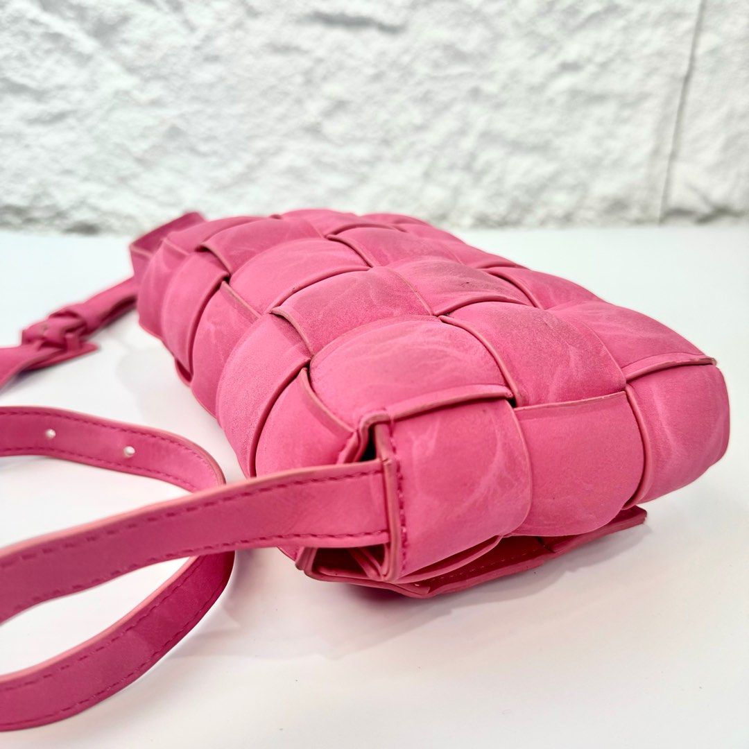 BAG OF PARODY (Category: Cross-body Bags) located in Daraga. Submitted by luxbicolph (Listing ID 1348185841, Image 3). Description: .