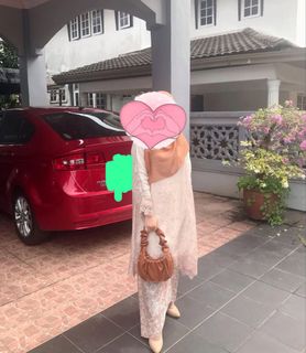(Category: ) located in . Submitted by bieylah (Listing ID 1348128015, Image 1). Description: .