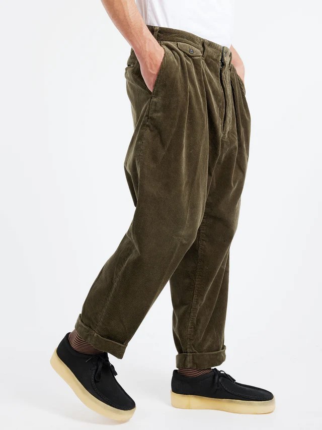 Beams Plus 2 Pleated Corduroy Pants, Men's Fashion, Bottoms, Trousers ...