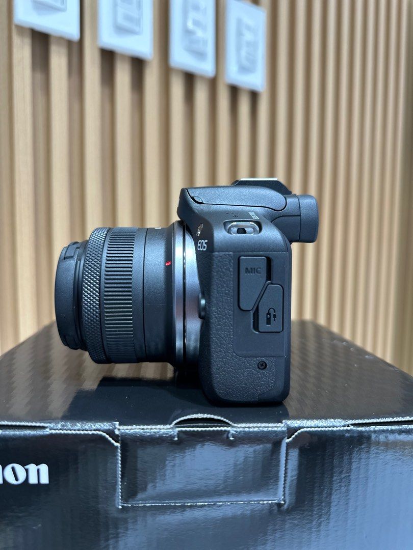 CANON EOS R100 KIT (RF-S 18-44mm) (Category: Cameras) located in San Juan City. Submitted by urbangiz_greenhillsmall (Listing ID 1348063324, Image 2). Description: about this item: The Canon EOS R100 is the most compact and lightweight. camera in the R system. With a burst rate of up to 6.5 frames per second and a resolution of 24.1 megapixels, you can capture beautiful images. The lightweight EOS R100's ability to record video in 4K 25p or HD 12