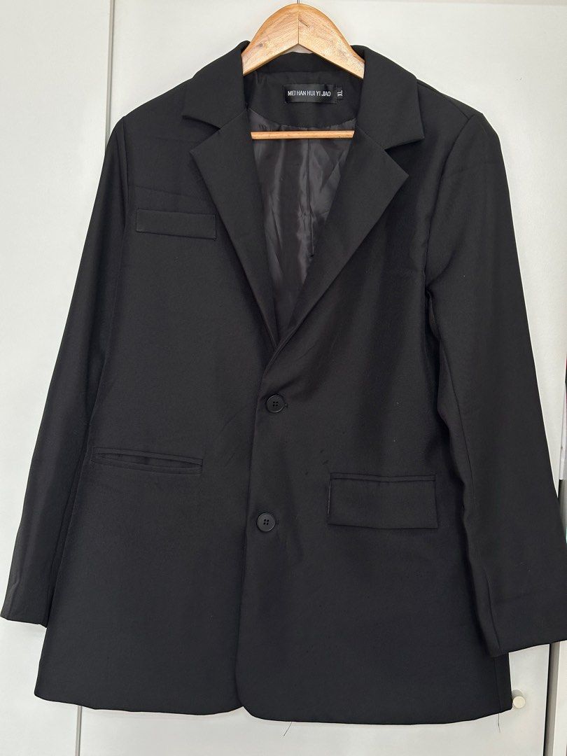CARINE Fit Lined Blazer (Category: Coats, Jackets and Outerwear) located in Cavite. Submitted by nytypebeat (Listing ID 1348106575, Image 1). Description: in size XL (best fit M-L) refer to size chart brand new; never used .