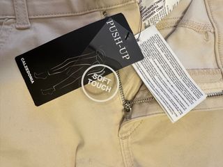 （分類：）位於 。 由 goldilocky 提交（商品編號 1348161470，圖片 1）。簡介： 。