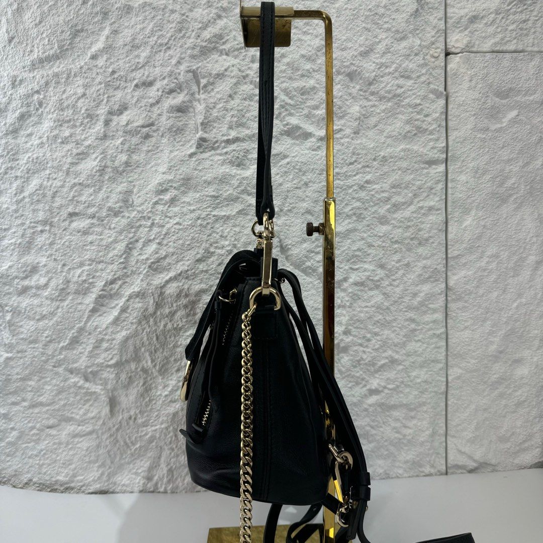 CHLOE (Category: Luxury Bags & Wallets) located in Daraga. Submitted by luxbicolph (Listing ID 1348186324, Image 3). Description: .