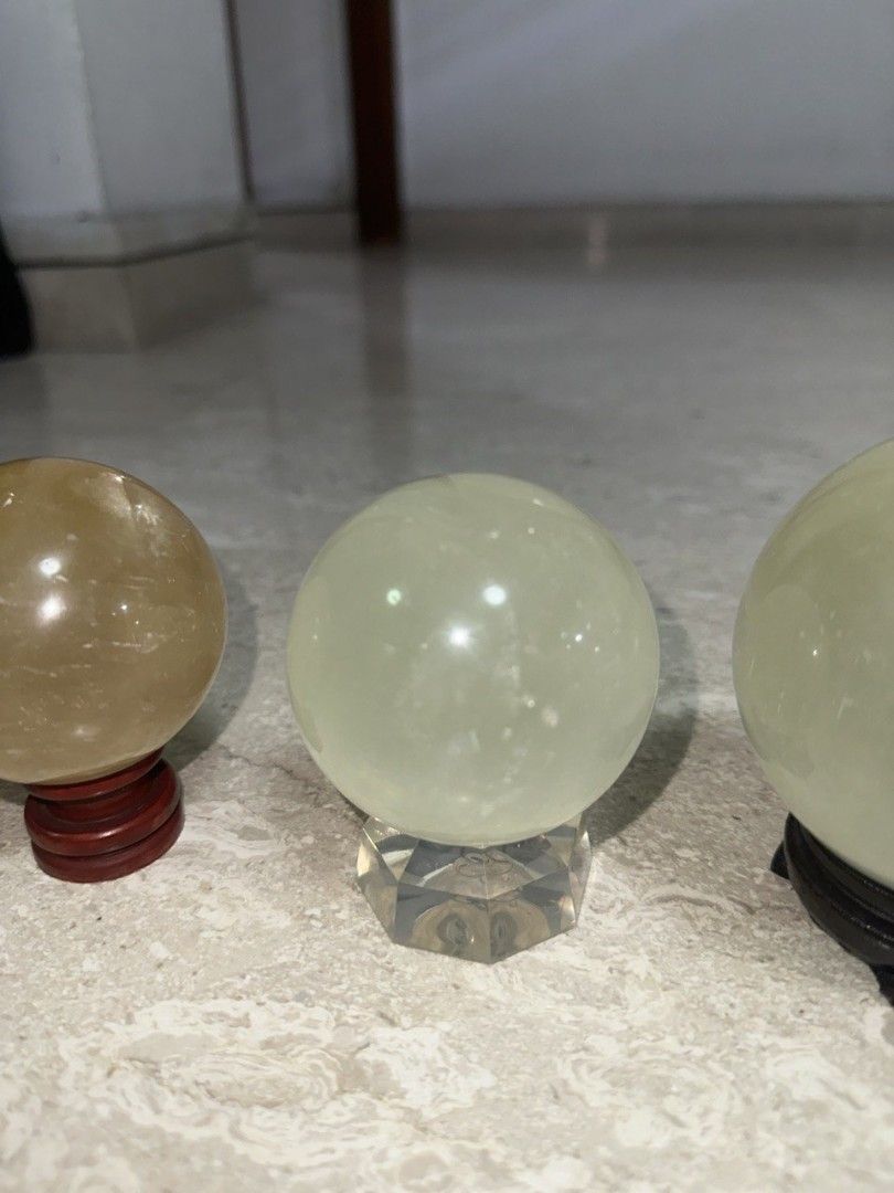 Crystal Balls (Category: Vintage Collectibles) located in Singapore. Submitted by iffypoofy (Listing ID 1348123799, Image 10). Description: Very well-preserved crystal spheres that comes with a stand. All genuine crystals, amazing clarity. Happy to share more photos if required. $168 for the whole set of 10 balls. Please no low-balling, as market rate one big sphere can already cost more than this. If you would like individual spheres, DM for pri